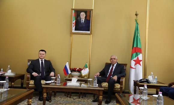 طبي يستقبل النائب العام لفيدرالية روسيا