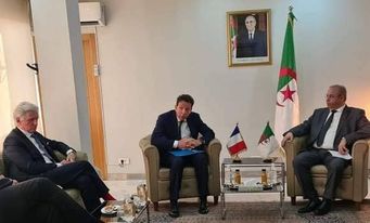 أحمد زغدار يتباحث سبل تعزيز التعاون الصناعي مع رئيس حركة المؤسسات الفرنسية