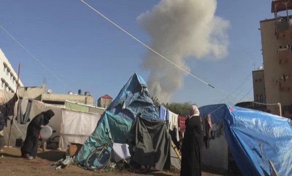 رئيس الوزراء الفلسطيني يبحث مع مسؤول أممي الوضع الإنساني في غزة