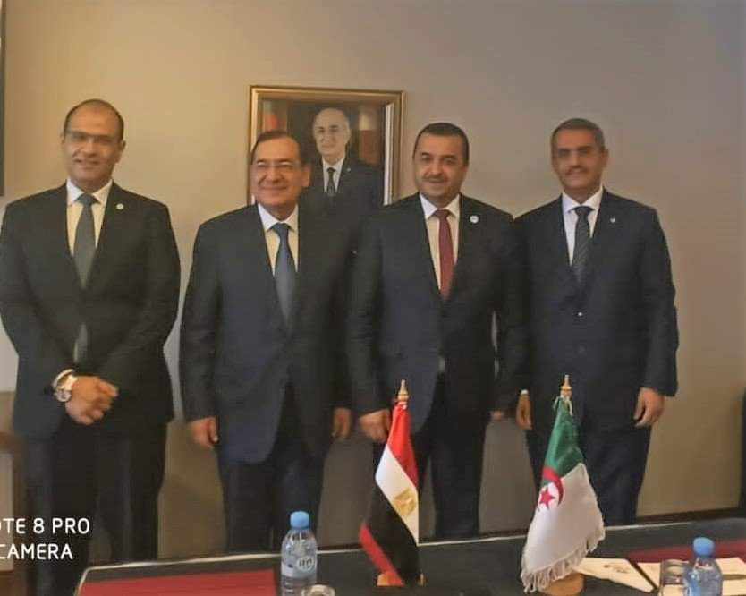 وزير الطاقة والمناجم يستقبل وزير البترول والثروة المعدنية المصري