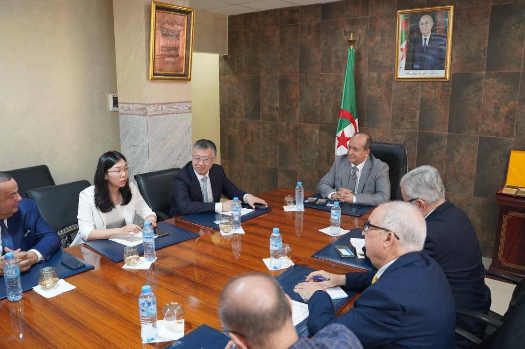 الجزائر تستقطب “أفيك” الصينية…خطوات نحو شراكة صناعية في الطيران والتكنولوجيا المتقدمة