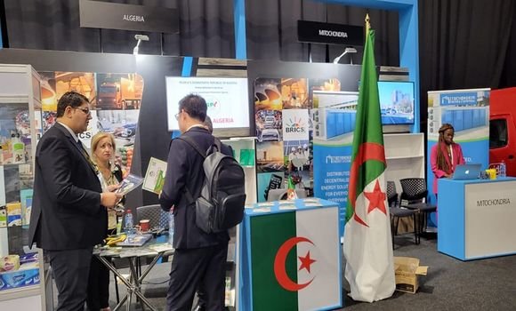 إقبال لافت على الجناح الجزائري المنظم على هامش القمة ال15 لمنتدى “بريكس”