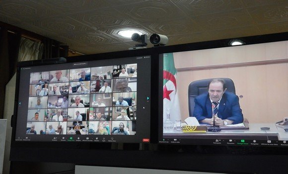 بلعابد يشدد على ضرورة مواصلة التنسيق لتذليل الصعوبات التي قد تعترض السنة الدراسية