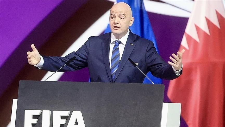 رئيس ” الفيفا” يهنئ وليد صادي على عهدته الجديدة على رأس الفاف