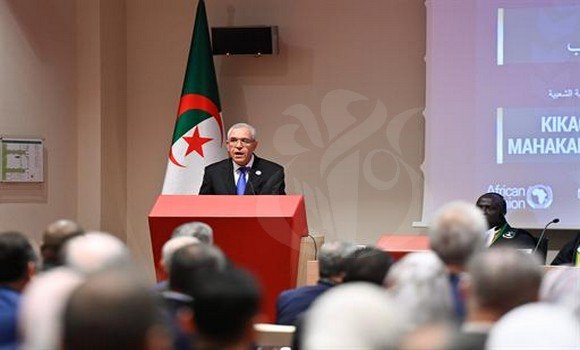 وزير العدل يشدد على الاهتمام الذي توليه الجزائر لحقوق الإنسان والشعوب وطنيا وإقليميا ودوليا