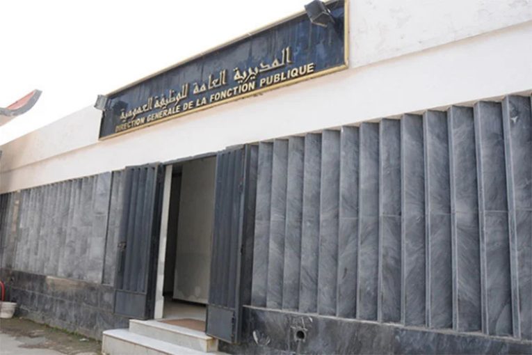 النقابات الجزائرية لقطاع الوظيفة العمومية تطالب بإعادة النظر في سياسة الأجور
