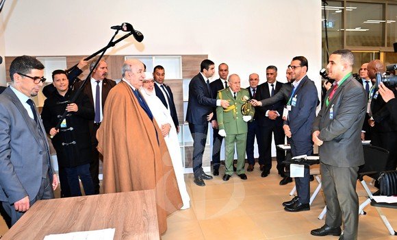 رئيس الجمهورية يبرز دور جامع الجزائر في ترسيخ قيم الوسطية ونبذ التطرف