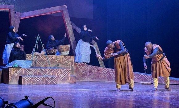 وهران: عرض مسرحية “الخطوة الأخيرة” للمسرح الوطني المحترف للجمهورية الصحراوية