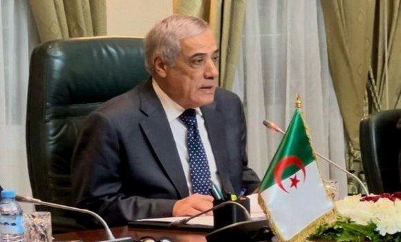 اجتماع الحكومة.. دراسة عروض ومشاريع قوانين تتعلق بعدة قطاعات