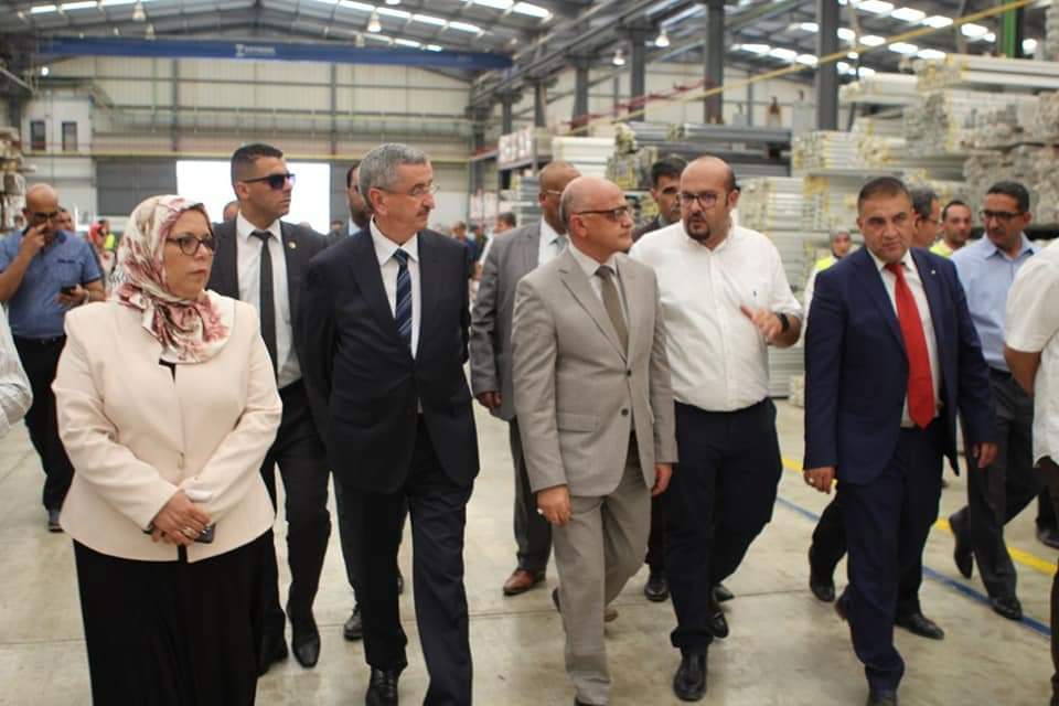 وزير التكوين يزور مجمع حسناوي