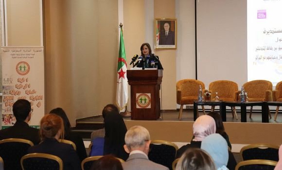شرفي تؤكد إلتزام الجزائر بتوفير الضمانات اللازمة لحماية حقوق الأطفال