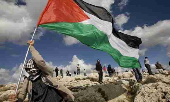ذكرى يوم الأرض: الفلسطينيون يتشبثون بأرضهم أكثر من أي وقت مضى رغم استمرار حرب الإبادة الصهيونية
